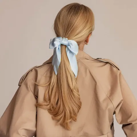 Schleifen-Scrunchie - Hellblau
