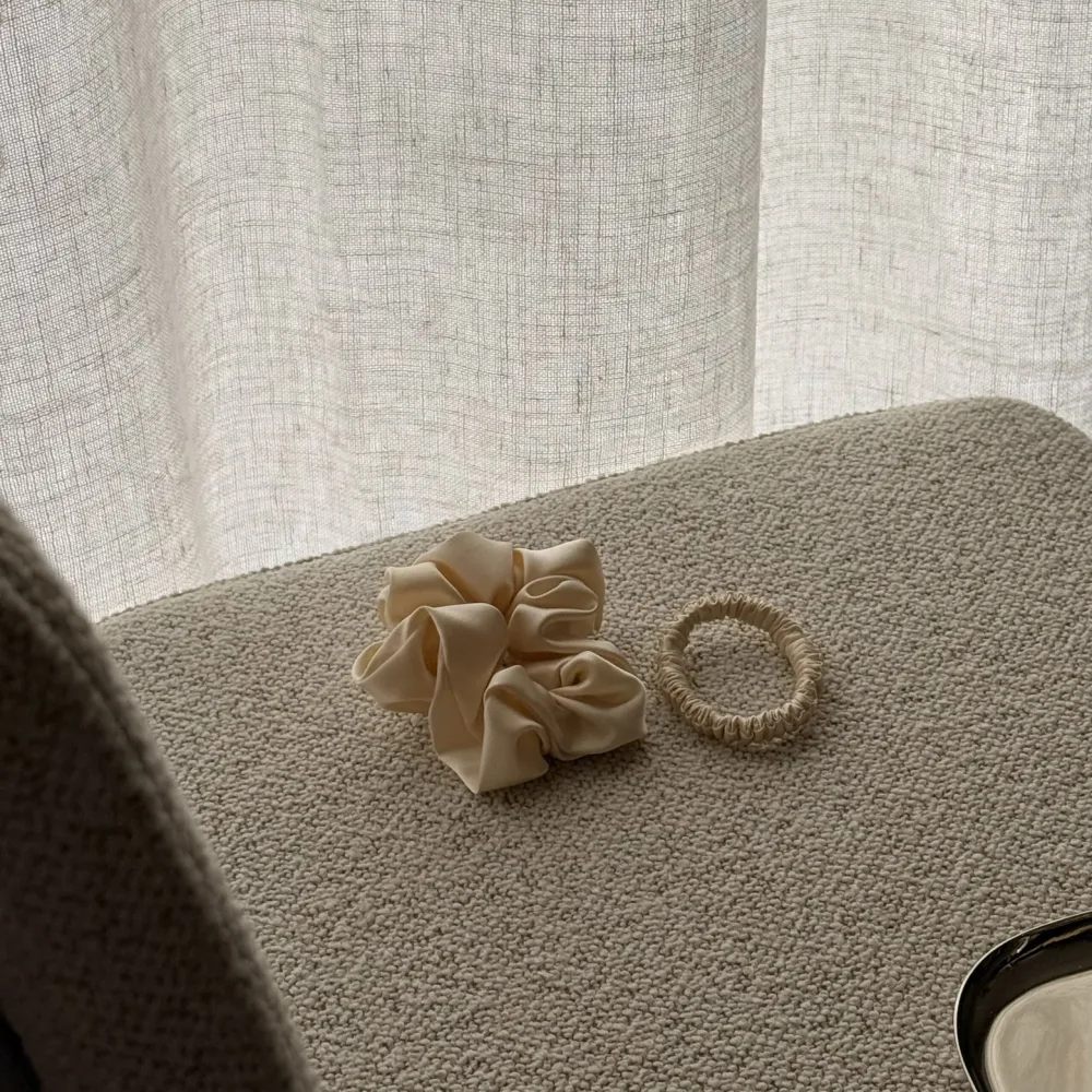 Seidenscrunchie Fluffig - Champagner